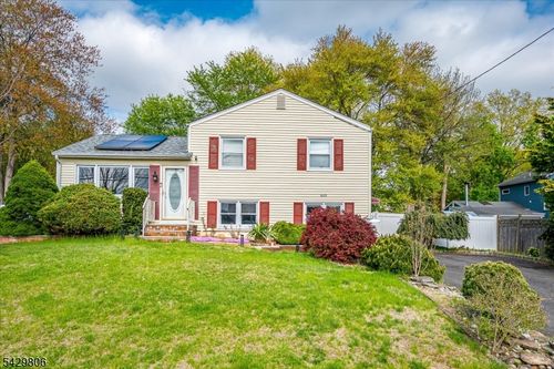 3229 Clark Ln, South Plainfield, NJ, 07080-5210 | Card Image