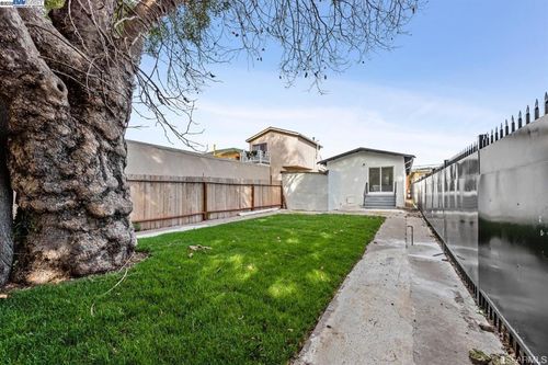 5955 Hayes St, Oakland, CA, 94621-4133 | Card Image