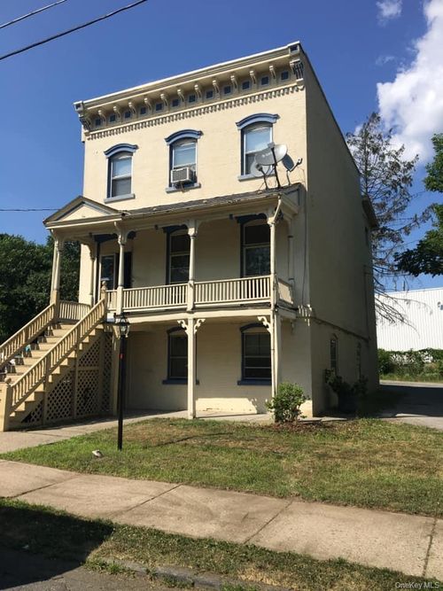 13 Benton Ave, Middletown, NY, 10940-5295 | Card Image