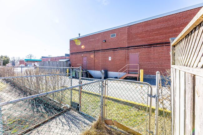 13 Thistle Down Blvd, Condo with 4 bedrooms, 3 bathrooms and 1 parking in Toronto ON | Image 45