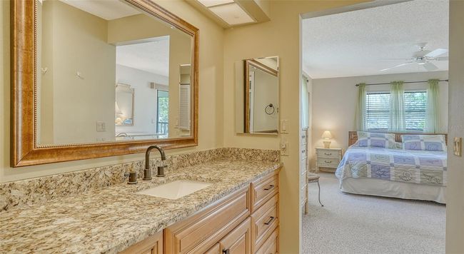 Primary Bathroom | Image 19