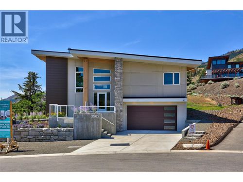 3562 Sage Dr, Kamloops, BC, V2B0K5 | Card Image