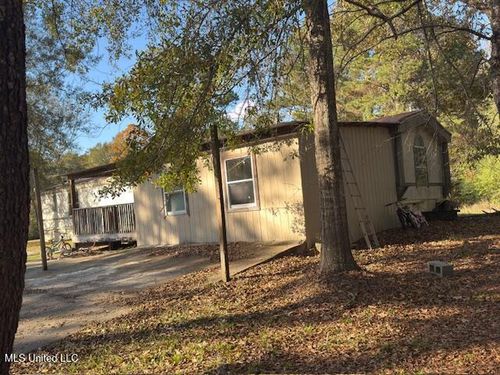 21 Mount Zion Rd, Prentiss, MS, 39474-4436 | Card Image