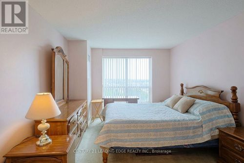 726-3 Ellesmere Street, Richmond Hill (Langstaff), ON, L4B4N2 | Card Image