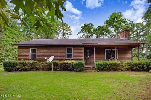 112 Woodard Ln, La Grange, NC, 28551-2042 | Card Image