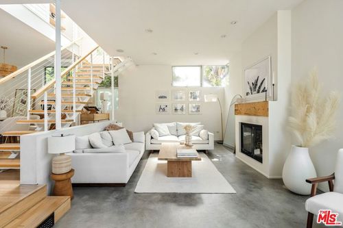 844 California Ave, Venice, CA, 90291-3789 | Card Image