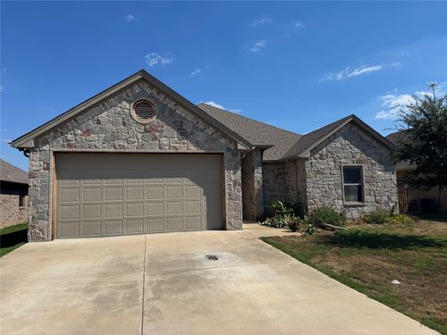 3205 Windcrest Dr, Granbury, TX, 76049-7247 | Card Image