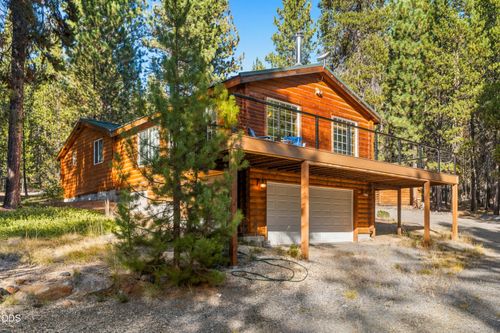 19152 Clear Springs Way, Crescent Lake, OR, 97733 | Card Image
