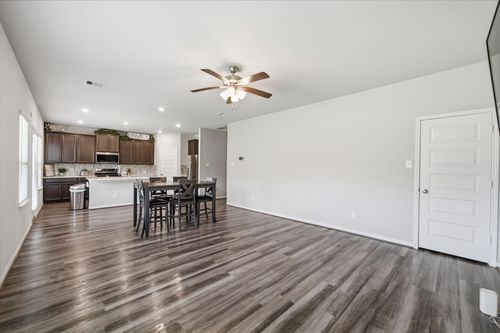 1812 Kingsford Prairie Ct, Pearland, TX, 77089-1734 | Card Image
