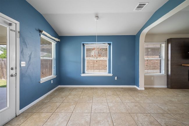 131 Kingfisher Ln, House other with 4 bedrooms, 3 bathrooms and null parking in Kyle TX | Image 8