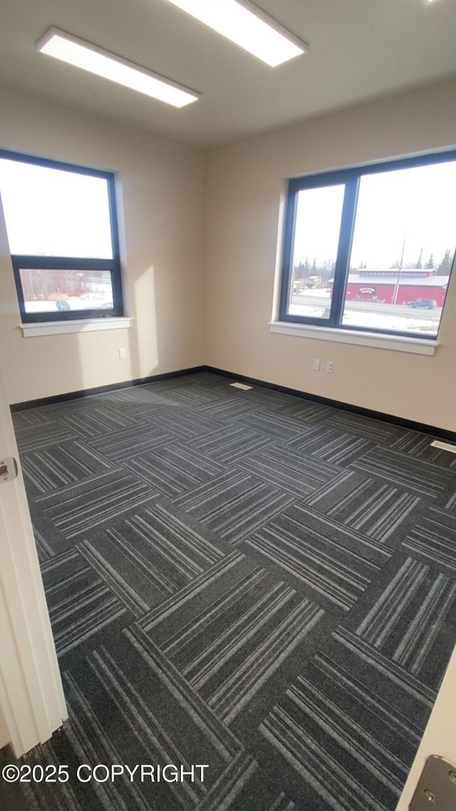 Hyer Spur Industrial Park | Image 12
