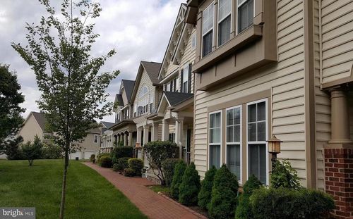 9163 Stonegarden Dr, LORTON, VA, 22079-4739 | Card Image