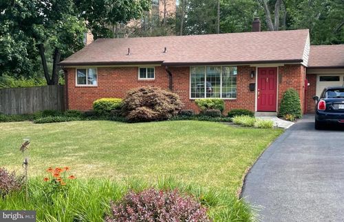 2901 Strathmeade St, FALLS CHURCH, VA, 22042-1400 | Card Image