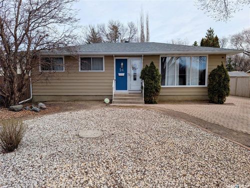 24 Dryburgh Cres, Regina, SK, S4R6R5 | Card Image
