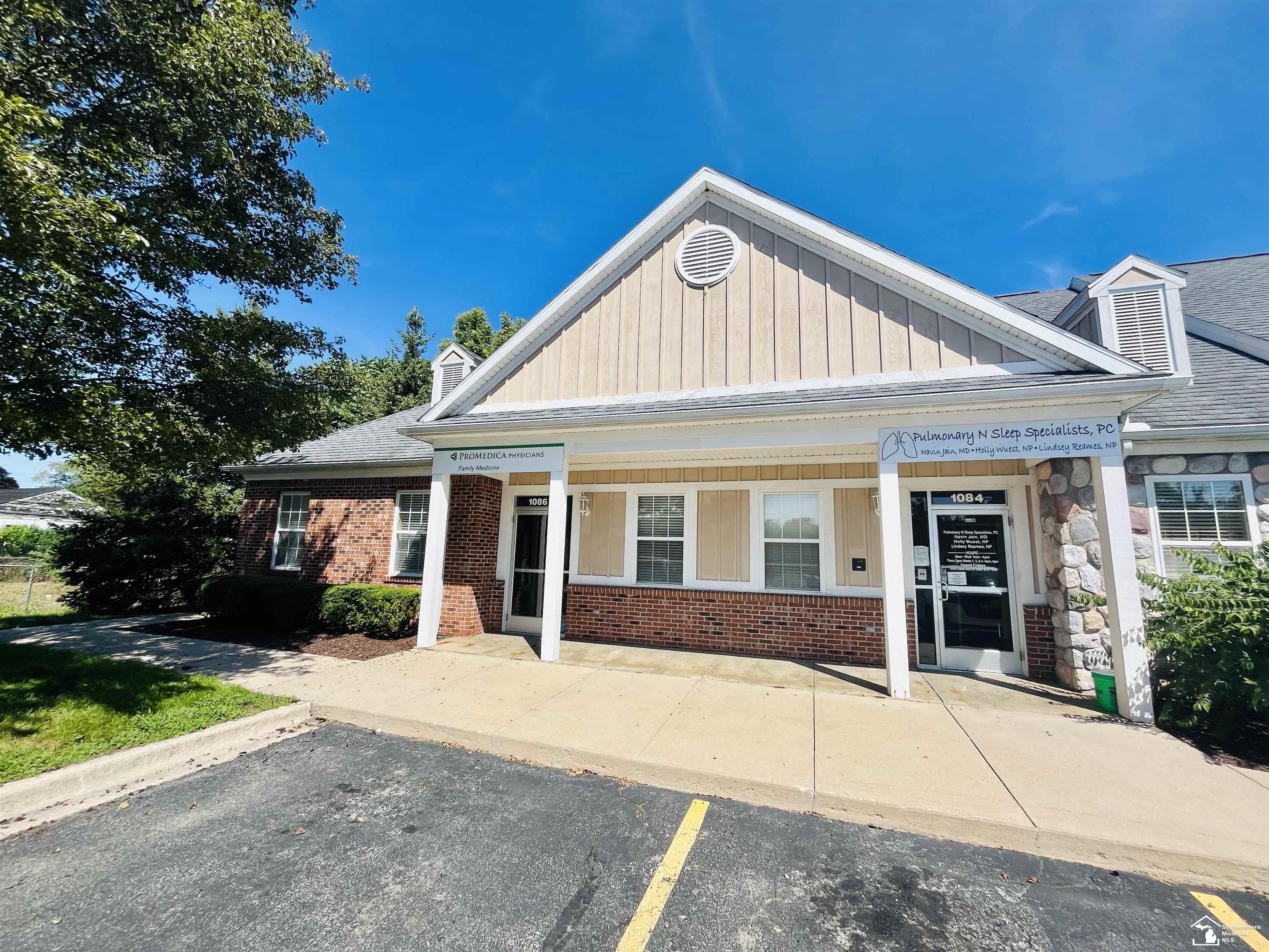 Monroe St, Monroe, MI 48162
