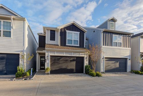11010 Crescent Light Way, Houston, TX, 77043-1501 | Card Image
