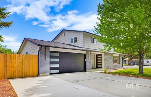 670 S Berwick Dr, Boise, ID, 83706-4718 | Card Image