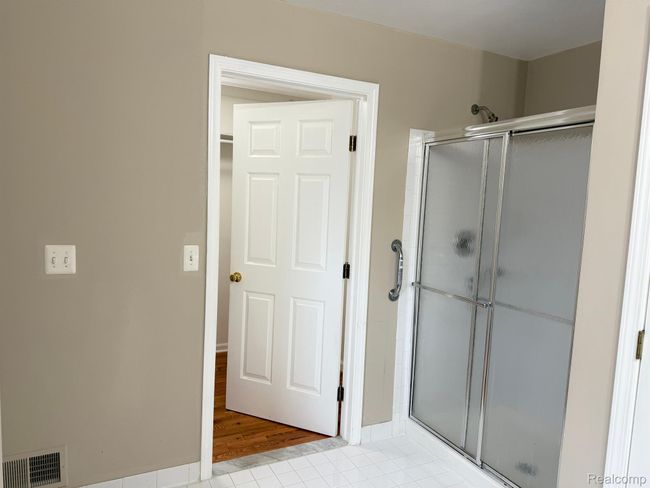 28975 Hearthstone Dr, House other with 4 bedrooms, 5 bathrooms and null parking in Novi MI | Image 21