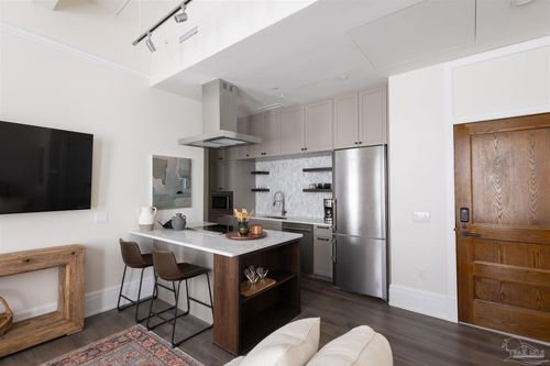 ste-304-17 Palafox Pl, Pensacola, FL, 32502-6268 | Card Image