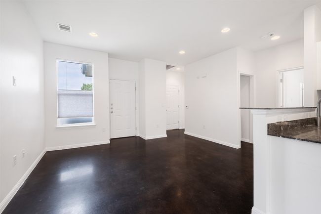 B - 6404 Carson Rdg, Condo with 2 bedrooms, 2 bathrooms and 2 parking in Austin TX | Image 7