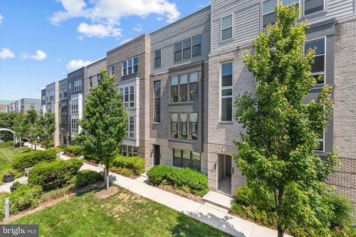 13363 Launders St, HERNDON, VA, 20171-5518 | Card Image