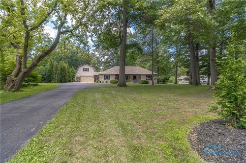 8411 Larch Road, Toledo, OH, 43617 | Card Image