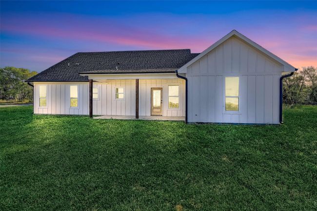 1220 Cr 4045, House other with 4 bedrooms, 2 bathrooms and null parking in Savoy TX | Image 31