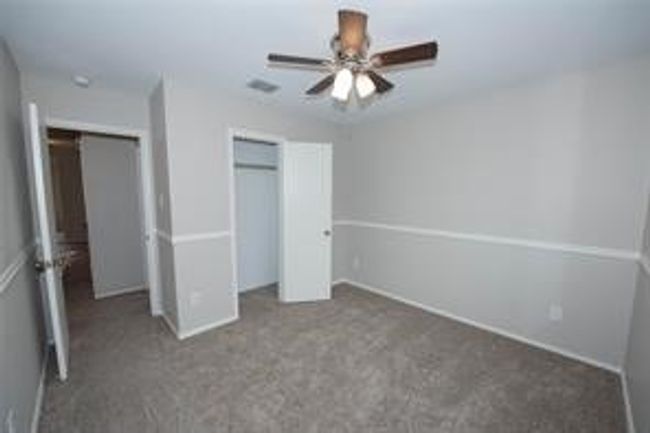 1410 Eagles Nest Trl, House other with 4 bedrooms, 2 bathrooms and null parking in Krum TX | Image 23