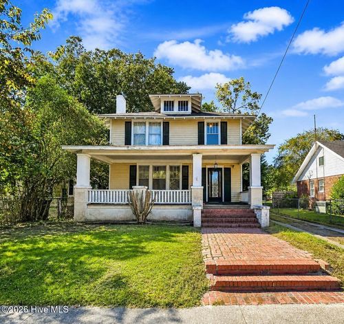 313 S Dyer St, Elizabeth City, NC, 27909-4735 | Card Image