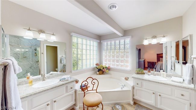 3740 Fox Glen Pkwy, House other with 3 bedrooms, 2 bathrooms and null parking in Las Vegas NV | Image 32