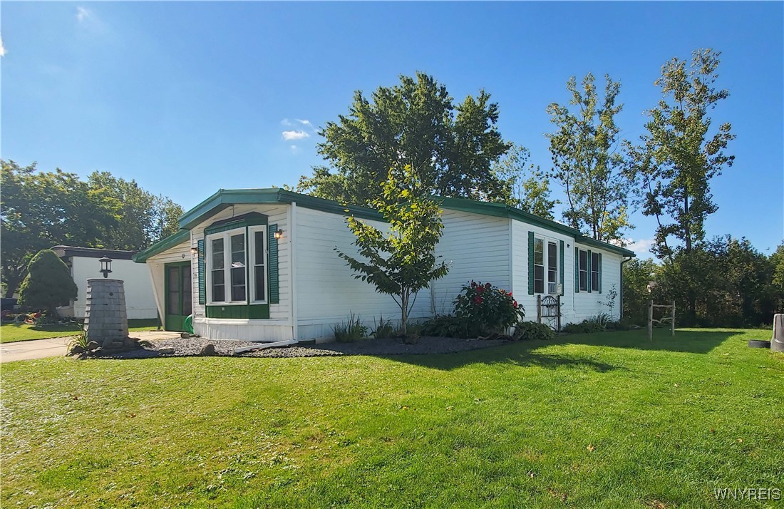 Waterview Pkwy, Hamburg, NY 14075