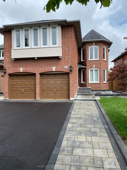 213 Barondale Dr, Mississauga, ON, L4Z3N7 | Card Image