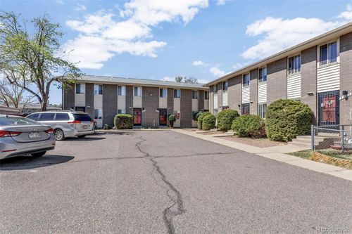 3817 Oak St, Wheat Ridge, CO, 80033-3925 | Card Image