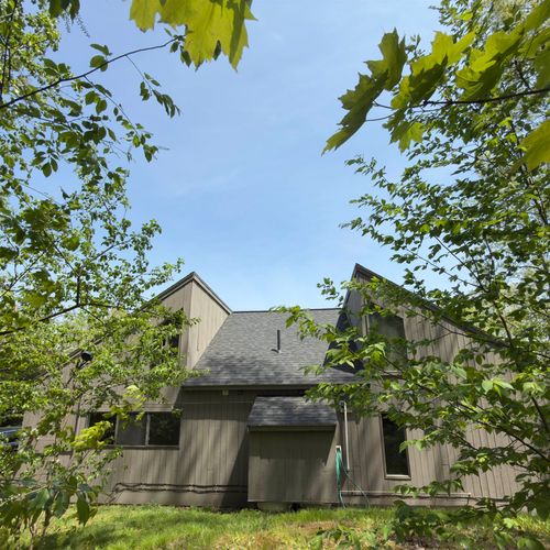 44 Coburn Woods Dr, Nashua, NH, 03063-2845 | Card Image
