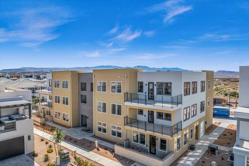 302-747 W Periwinkle Ln, St George, UT, 84790 | Card Image