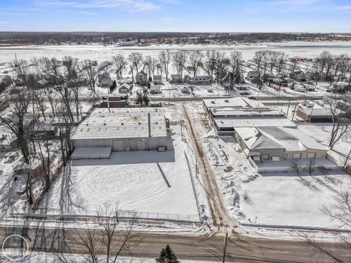 4618 Pointe Tremble Rd, Algonac, MI, 48001-4354 | Card Image