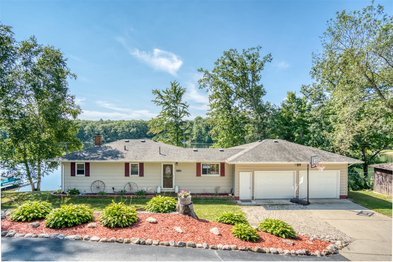 Deer Lake Rd, Harrison, MI 48625