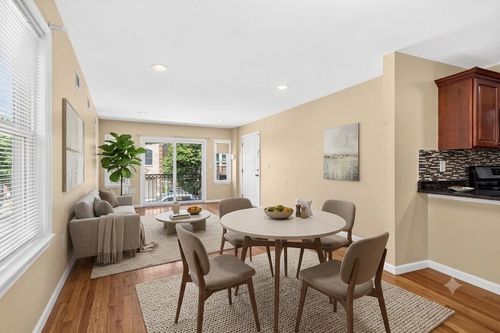 1-43 Manhattan Ave, Jersey City, NJ, 07307-2333 | Card Image