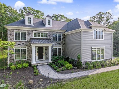 51 Chamberlain St, Hopkinton, MA, 01748 | Card Image