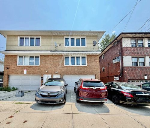 726 Liberty Ave, North Bergen, NJ, 07047-1645 | Card Image