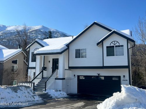 19030 Mountain Point Cir, Eagle River, AK, 99577-8588 | Card Image