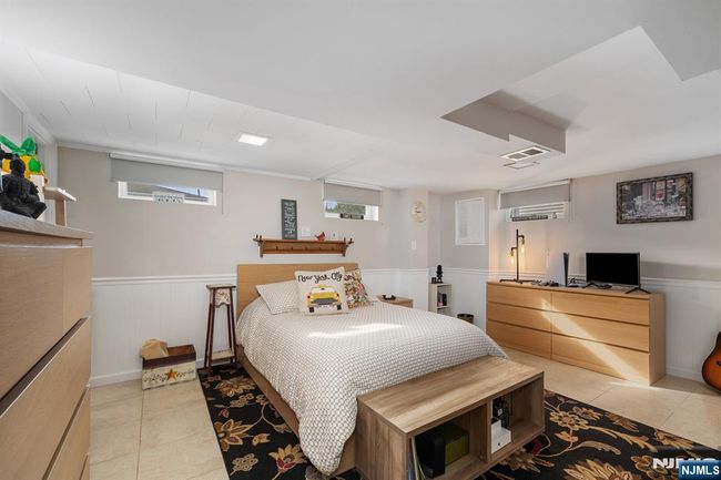1026 Gillis Pl, House other with 3 bedrooms, 2 bathrooms and null parking in Secaucus NJ | Image 27