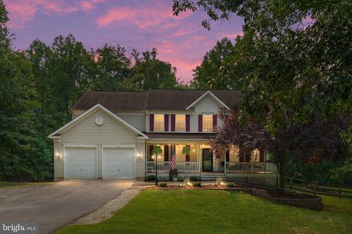 258 Chimney Cir, MIDDLETOWN, VA, 22645-2180 | Card Image