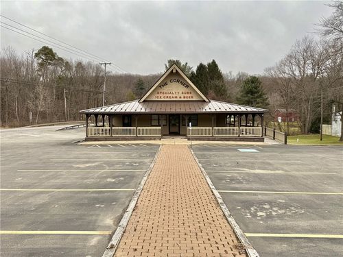 3420 Perry Hwy, New Castle, PA, 16101-8450 | Card Image