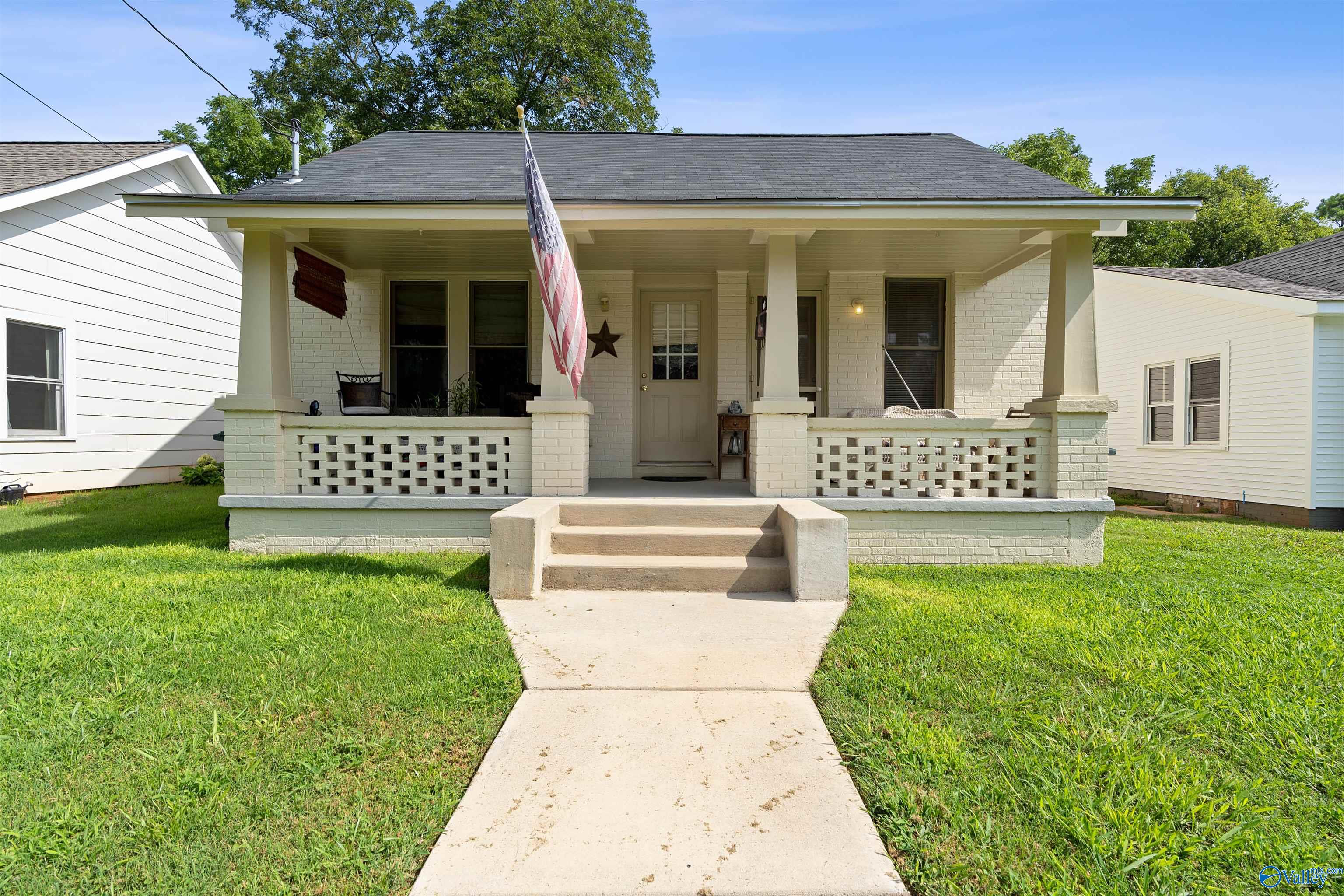 Pratt Ave, Huntsville, AL 35801