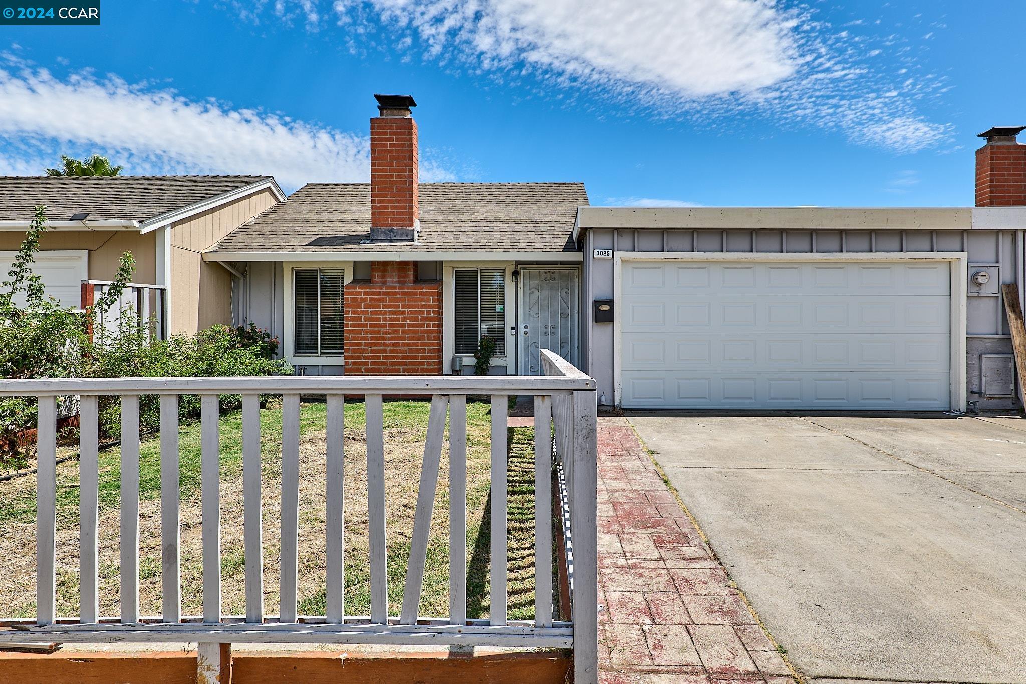 Pear St, Antioch, CA 94509