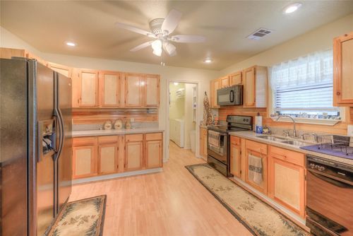 445 Knollwood Crk, Onalaska, TX, 77360-6783 | Card Image