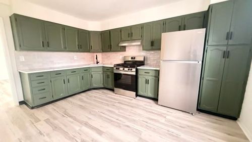 3-414 42nd St, Union City, NJ, 07087-7908 | Card Image