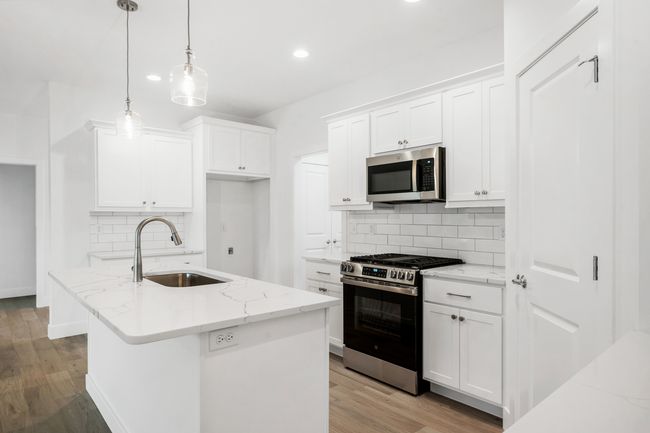 2516 Savanna Rd, House other with 3 bedrooms, 2 bathrooms and 3 parking in Bloomington IL | Image 15