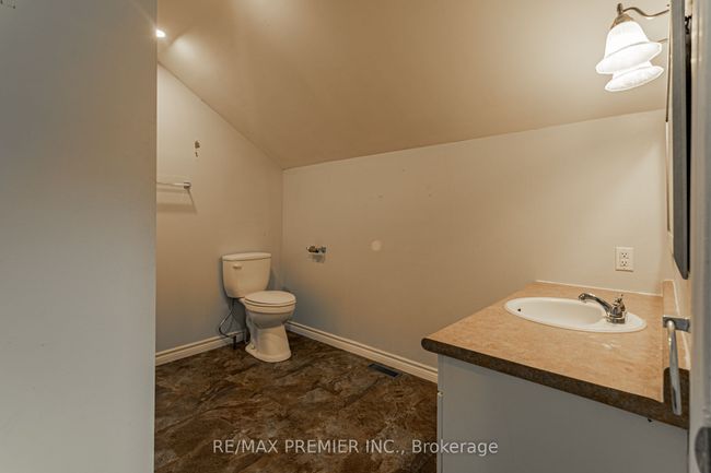 45 Wellington St, House other with 4 bedrooms, 2 bathrooms and 3 parking in Port Burwell ON | Image 27